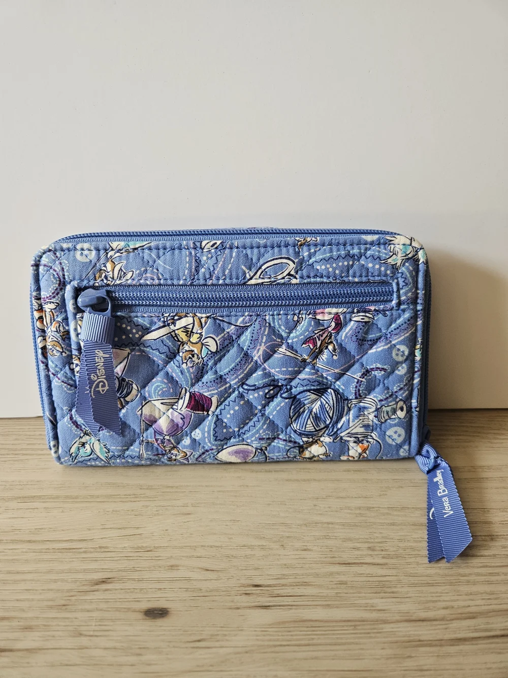 Vera Bradley Blue Quilted Disney Cinderella Zip Wallet - Picture 2 of 6